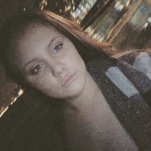 Meet your Posher, Cassandra