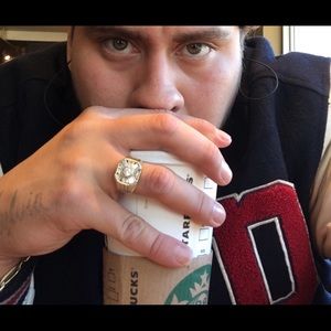 Meet your Posher, Whitey