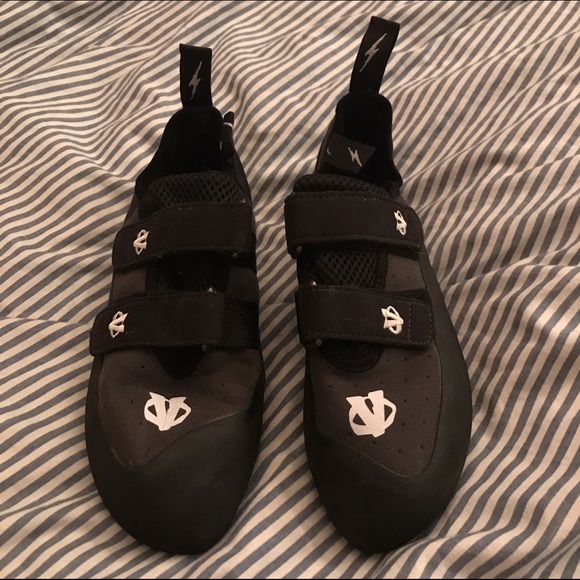 NEVER WORN!! Evolv Climbing Shoes