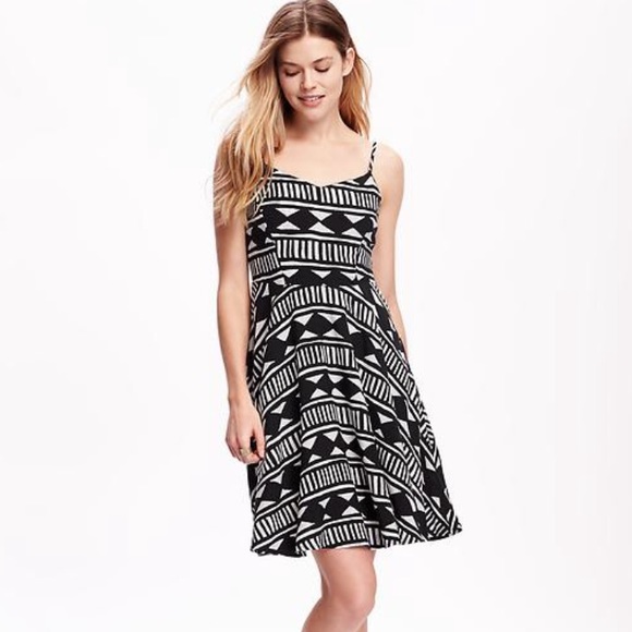 Old Navy Dresses & Skirts - FINAL PRICE Printed Fit and Flare Dress