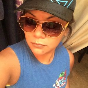 Meet your Posher, Rina