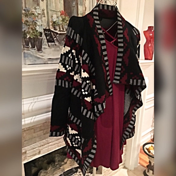 Rich color Geo Print open cardigan! LAST ONE - Picture 4 of 4