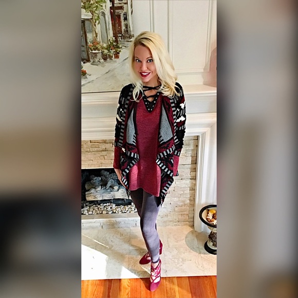 Rich color Geo Print open cardigan! LAST ONE - Picture 3 of 4