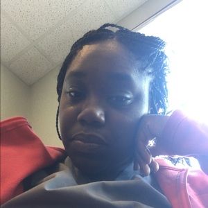 Meet your Posher, Naesha