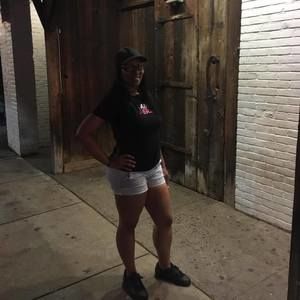 Meet your Posher, Dellie