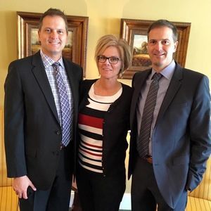 Meet your Posher, Dawn