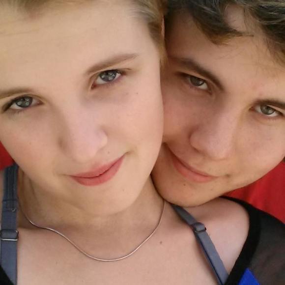 Meet your Posher, Emilyann - Picture 1 of 1