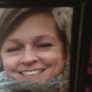 Meet your Posher, Suzanne