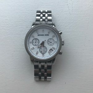 Gorgeous Michael Kors watch! Great shape!