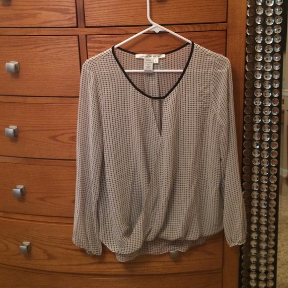Max Studio Tops - Max Studio blouse