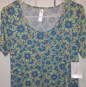 Small Classic T Lularoe