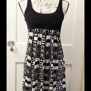 Forever 21 Dresses - Forever 21 Retro Print Black and White Dress Sz S Forever 21 Dresses - Forever 21 Retro Print Black and White Dress Sz S