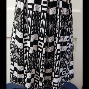 Forever 21 Dresses - Forever 21 Retro Print Black and White Dress Sz S Forever 21 Dresses - Forever 21 Retro Print Black and White Dress Sz S
