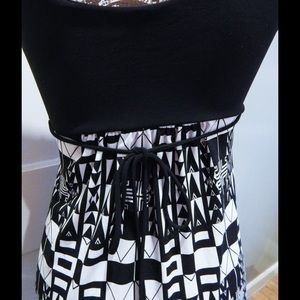 Forever 21 Dresses - Forever 21 Retro Print Black and White Dress Sz S Forever 21 Dresses - Forever 21 Retro Print Black and White Dress Sz S