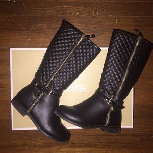 MK Youth Boots