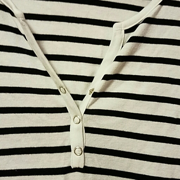 Top - Picture 2 of 3