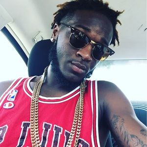 Meet your Posher, Raphael