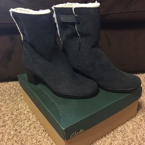 Clark's mid-calf boots