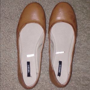 Forever 21 Tan round toed flats