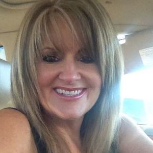 Meet your Posher, Leslie