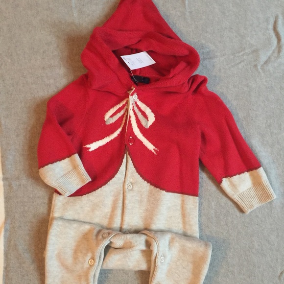 Baby gap romper