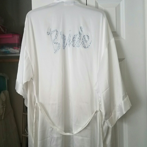 VS Bride Robe