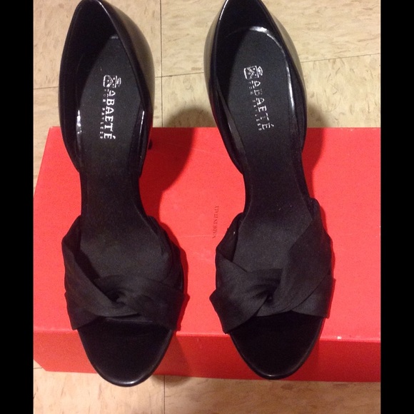 Black patent leather formal shoe. Size 9 - Picture 1 of 4