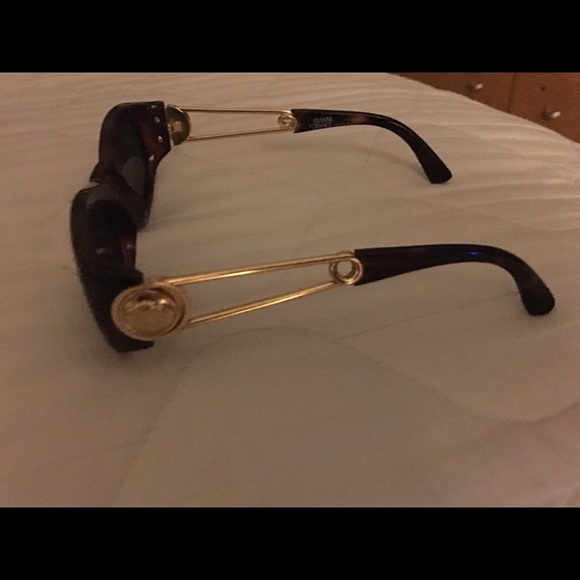 Gianni Versace Vintage sunglasses. main image 4