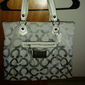 Coach Poppy Tote