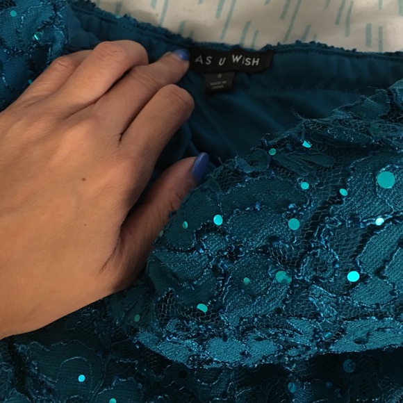 Pretty strapless sequin green dress size small - Picture 2 of 2