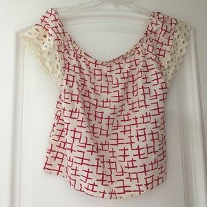 🎉JUST REDUCED 🎉Cream and red crop top