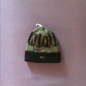New Levi beanie