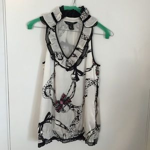 White House black market top