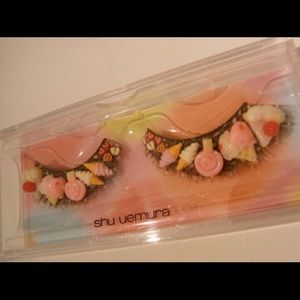 ISO -Shu Uemura lashes?!?!?
