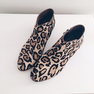 Like New Sam Edelman calf hair Leopard Booties