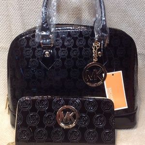 NO AUTHENTIC M.KORS HANDBAG & WALLET 👍🏻 QUALITY