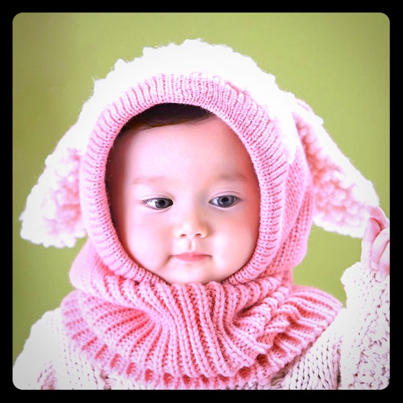 Hooded baby scarf