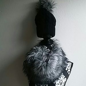 Madden Girl faux fur collar and hat