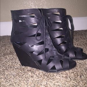 New MIA black lace up wedges (no box)