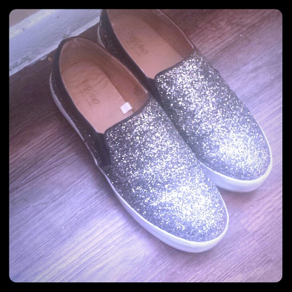 Gliter shoes