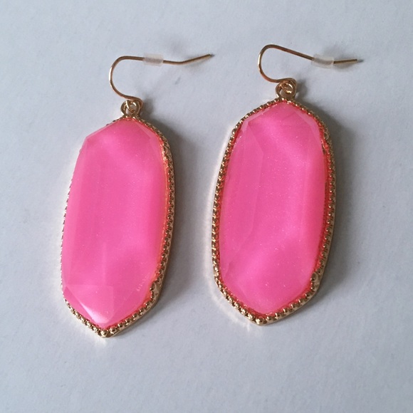 Pink Stone Earrings💕Breast Cancer Awareness Month - Picture 2 of 4