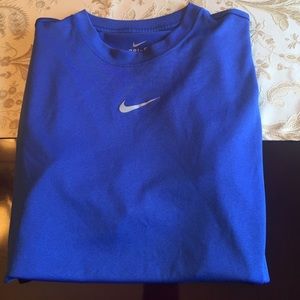 Nike Boys Dry fit t shirt XL