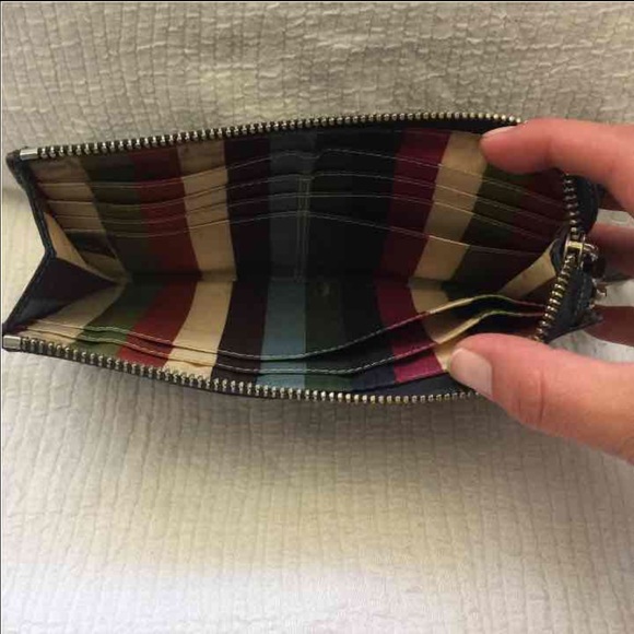 Sold on Ⓜ️ - Picture 2 of 4