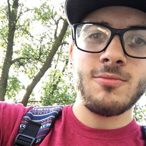 Meet your Posher, Travis