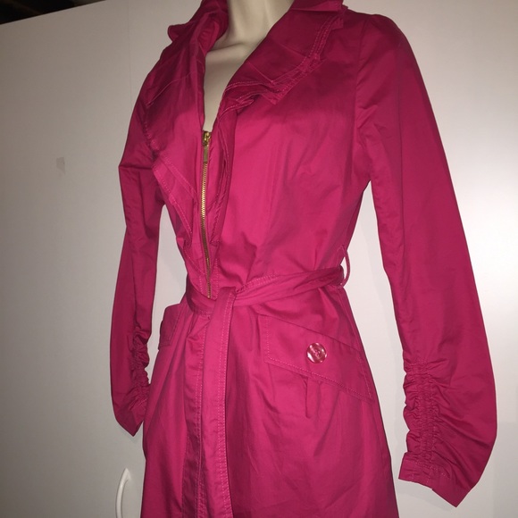 🎉SALE Fuchsia Pink Coat- Ruched Sleeves - Picture 2 of 4