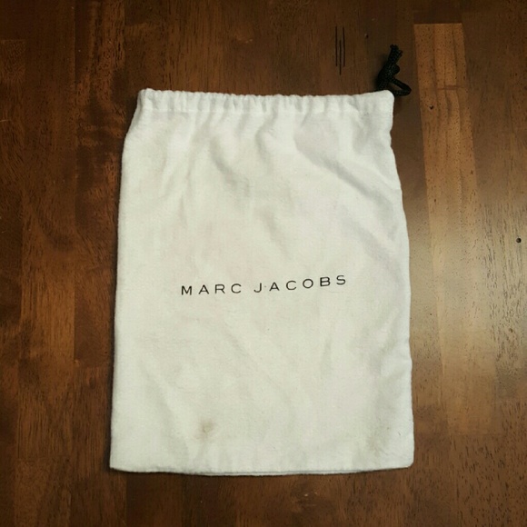 9.5 x 13 MARC JACOBS dust bag or sleeper