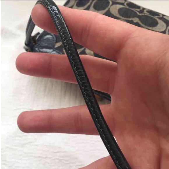 Sold on Ⓜ️ - Picture 3 of 4