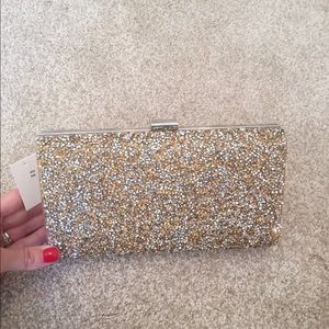 Gold clutch