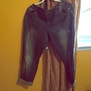 Torrid new with tags distressed jeans