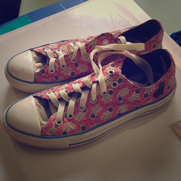 Pink sheep Converses💕